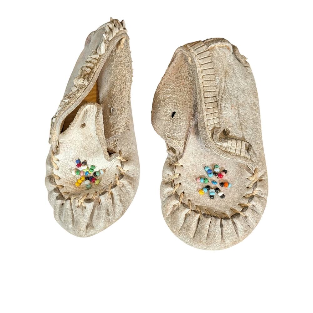 Vintage Handmade Beaded Leather Moccasins Baby Suede Colorful Bead Floral Native